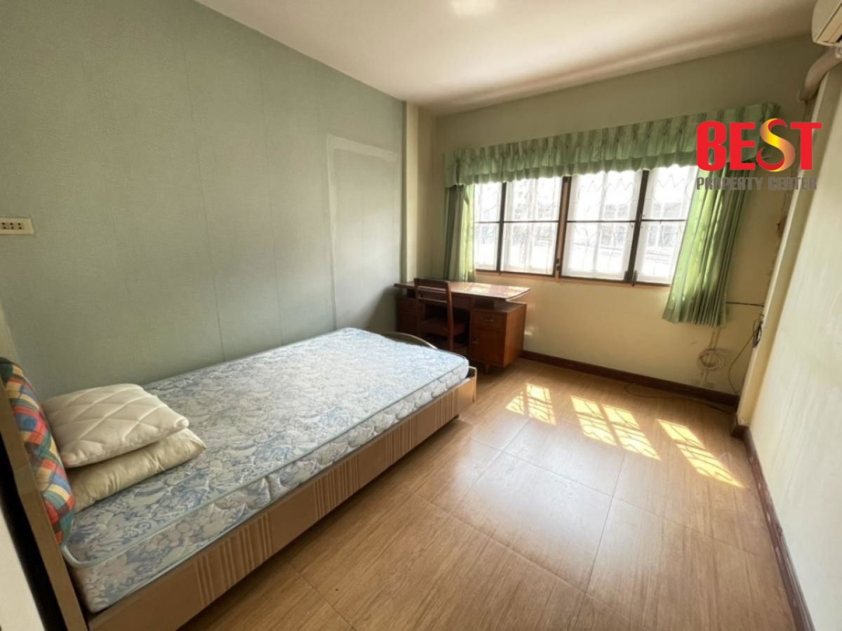 รูป ขายทาวน์เฮ้าส์ 3 ห้องนอน ขนาด 20 ตร.วา หมู่บ้านวรารักษ์ เขตคลองสามวา ใกล้สวนสยาม-แฟชั่นไอส์แลนด์  - รูปที่ 18/18