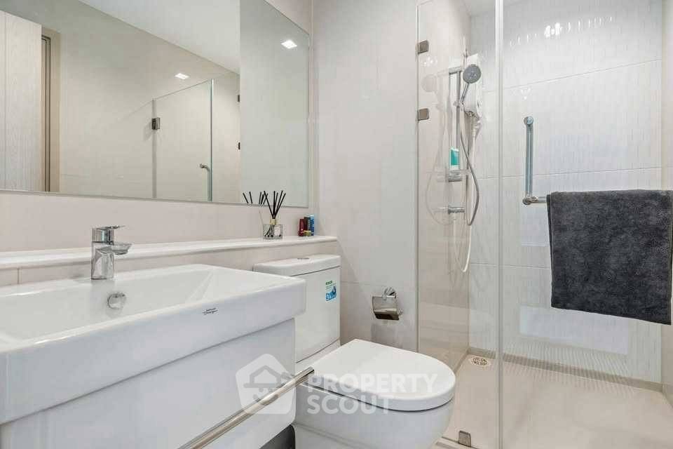 picture 2-BR Condo at Life One Wireless near BTS Phloen Chit (ID 2301439) - 6/17