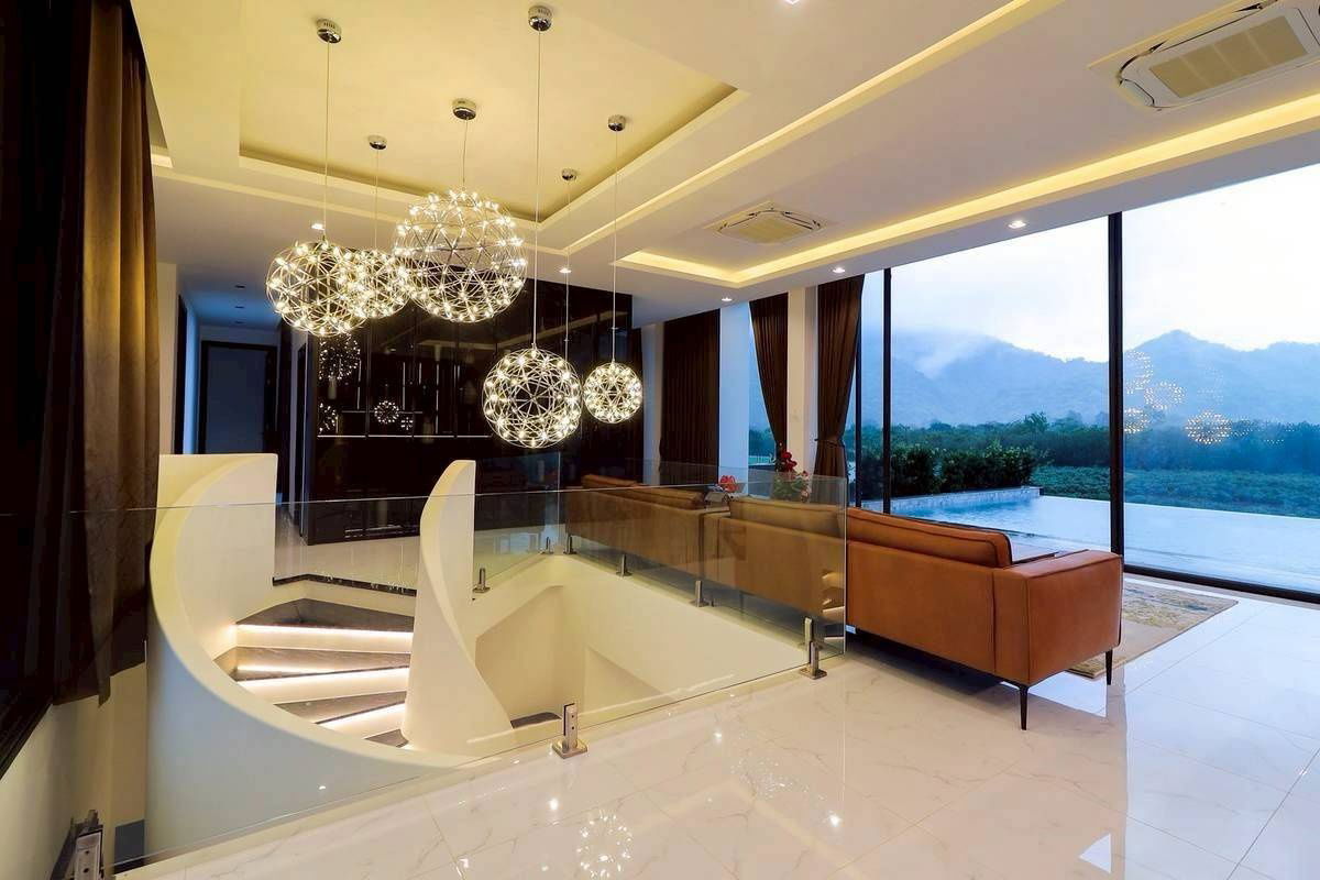 picture For Sale: Modern Signature Style Pool Villa in Khao Yai  Pak Chong 1 Rai 75 sq.wah  - 2/15