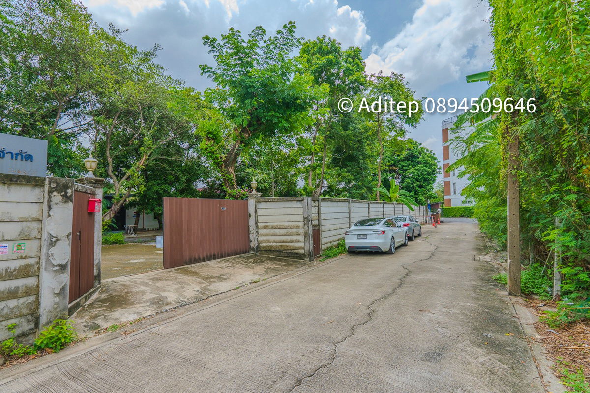 รูป ขายบ้านพร้อมที่ดินแปลงใหญ่ 549 ตร.ว. ลาดพร้าว 107 ซอยเดียวกับมหาวิทยาลัยรัตนบัณฑิต (RBAC) - รูปที่ 20/32