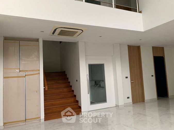 ขายทาวน์โฮม 5 ห้องนอน 340 ตร.ม. 62 ตร.ว. บ้าน 365 พระราม 3