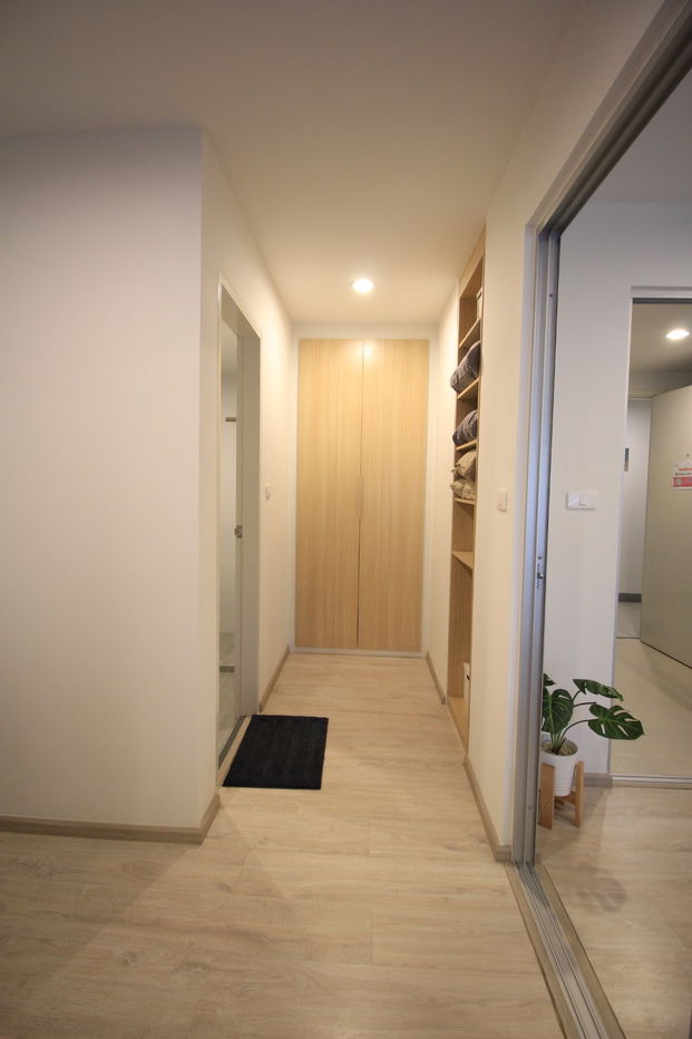 รูป 🛋️ห้องใหญ่ไซต์พิเศษ! ขนาด 34 ตร.ม. 1 ห้องนอนใหญ่  1 ห้องอเนกประสงค์  กั้นเป็นสัดส่วน พร้อมโซนครัวที่แยกห้องชัดเจน  ฟรี! เฟอร์ครบเซ็ต*😍 - รูปที่ 3/9