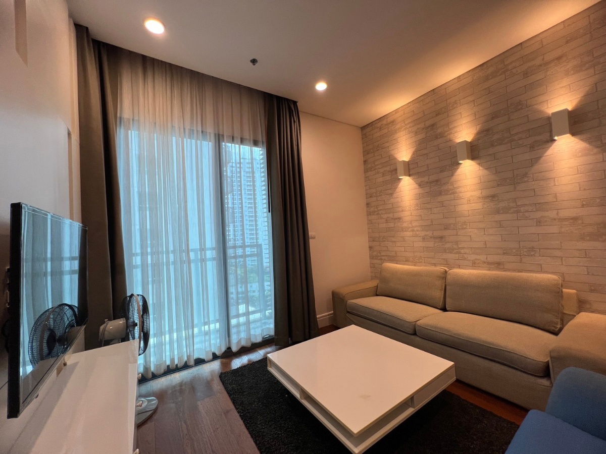 รูป TA2176📲LneID @556ryccg🏢67 ตรม 1 ห้องนอน ชั้น 10 พร้อมเฟอร์นิเจอร์ Bright Sukhumvit24|ไบร์ท สุขุมวิท24 ใกล้BTSพร้อมพงษ์ - รูปที่ 2/18