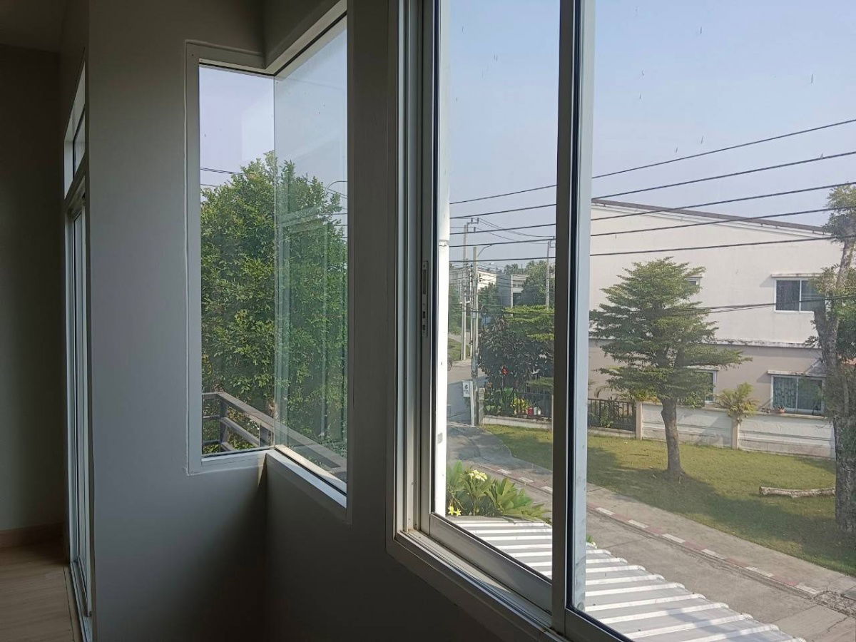 รูป ขายต่ำกว่าประเมิน หรือ เช่า Townhome Gusto สุขสวัสดิ์ 26-2 - รูปที่ 11/12
