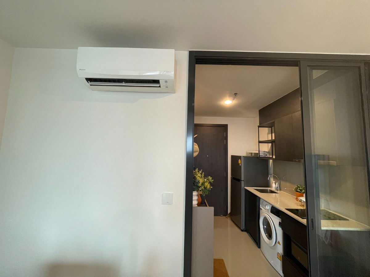 picture WS3274 🌇 Condo for rent, XT Huai Khwang - next to MRT, convenient transportation, ready to move in! Price only 18,000/month. - 10/20