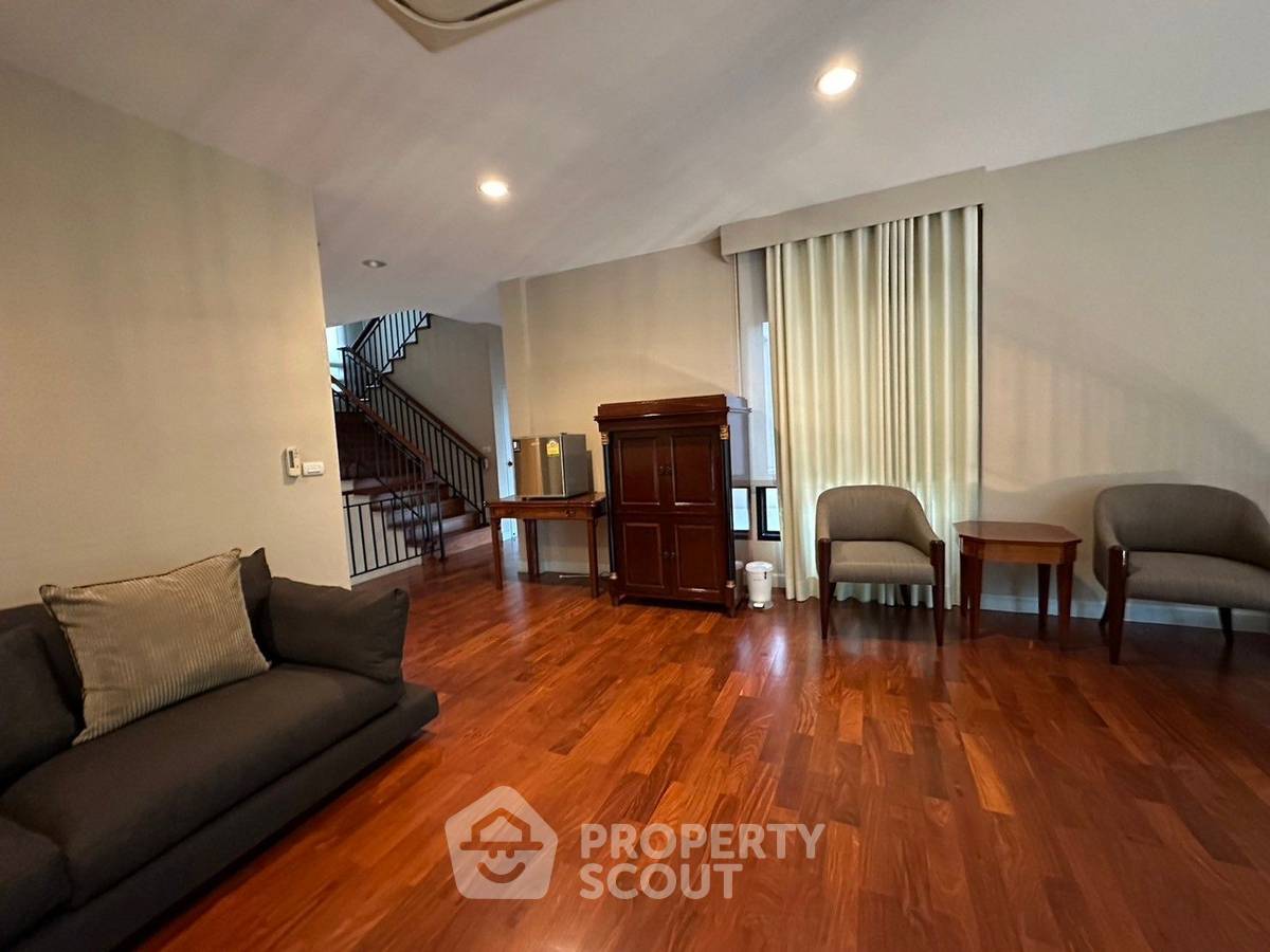 รูป บ้าน 5-ห้องนอน ใน รามอินทรา (ID 1311423) - รูปที่ 10/32