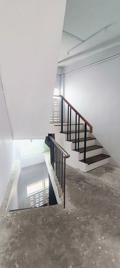 รูป ให้เช่า อาคาร 2 คูหา  ตรงวงเวียน 22 กรกฎาคม  36 ตรว.  50,000  - รูปที่ 11/16