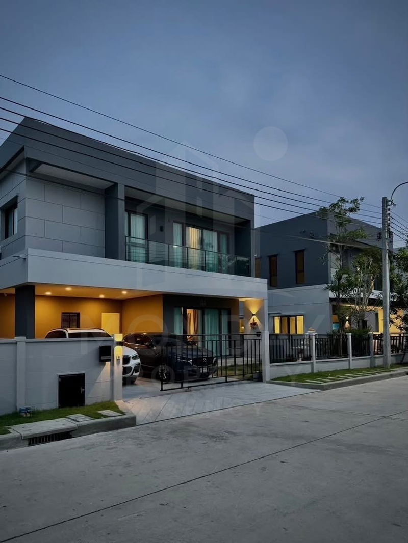 Houses for rent : 📌 Urgently for rent : Centro Bangna MD-95300