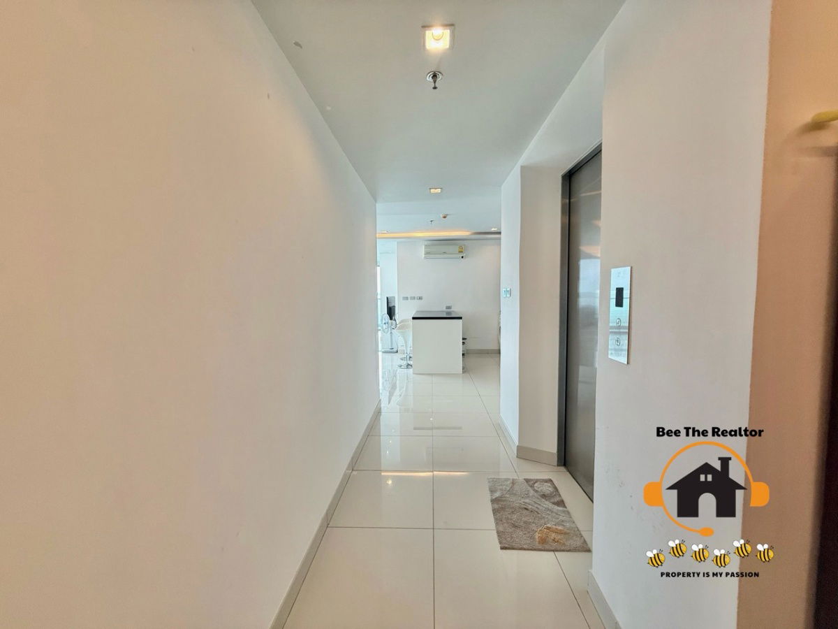 picture For Rent Beach front condo Pattaya 2 bedrooms - 25/42