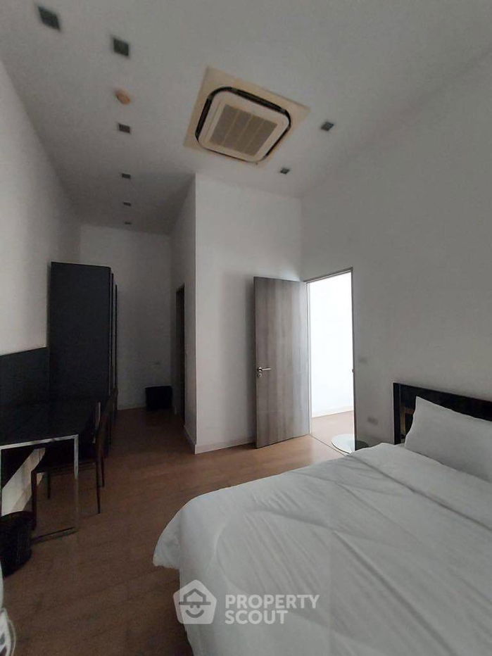 picture 3-BR Condo at Trapezo Sukhumvit 16 near MRT Queen Sirikit National Convention Centre (ID 1861050) - 12/17