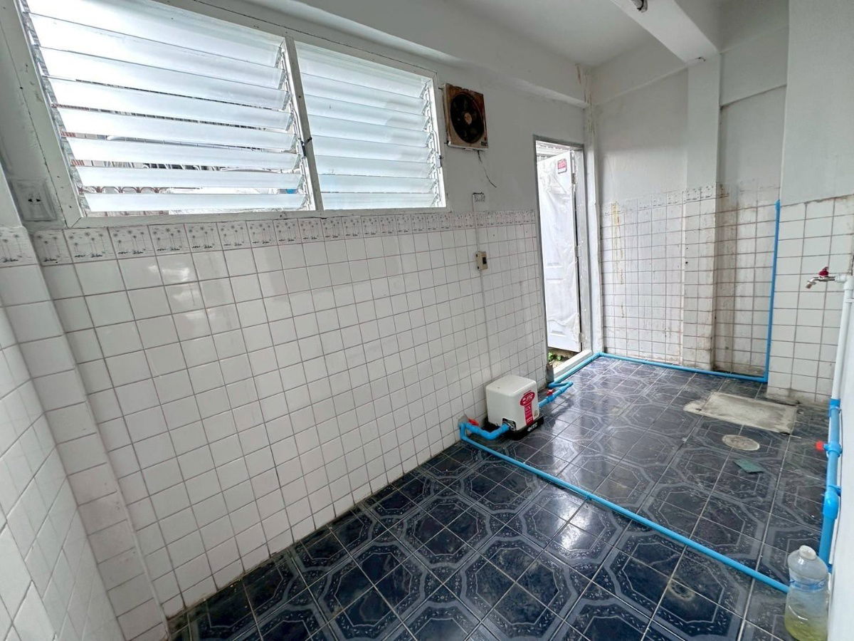 picture Sale Shophouse at Phetkasem near MRT Tha-Pra - 4/15