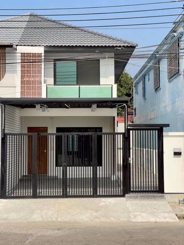 ทาวน์โฮม 2 ชั้น หมู่บ้าน​พระปิ่น ​4 เพชรเกษม​ 81 ตกแต่งใหม่ พร้อมอยู่