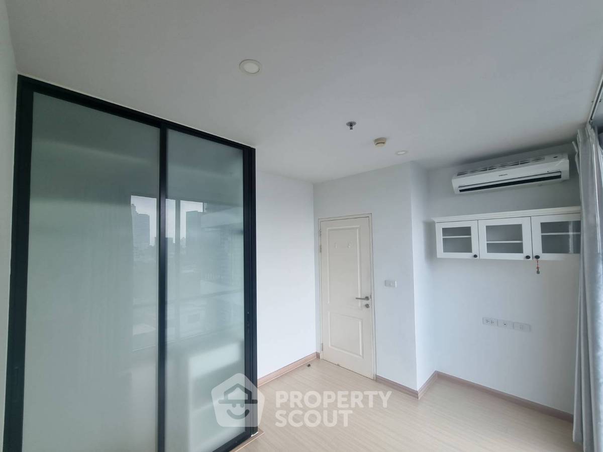 picture 1-BR Condo at Bangkok Horizon Narathiwat near BTS Chong Nonsi (ID 1470405) - 9/16