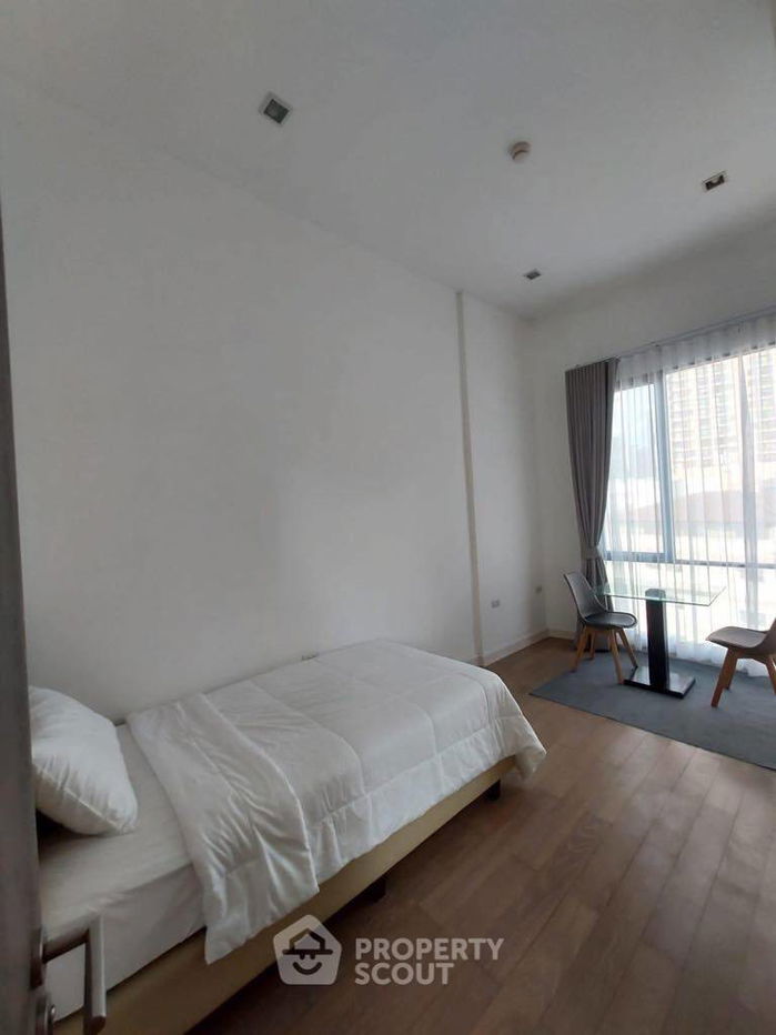 picture 3-BR Condo at Trapezo Sukhumvit 16 near MRT Queen Sirikit National Convention Centre (ID 1861050) - 16/17