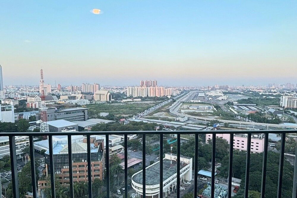 picture 🔥For Sale !!🔥 Code C20250200084.....Belle Grand Rama 9, 2 bedrooms, 1 bathroom, high floor 21++, Partly Furnished, lower than market price 40%!!📣📣 - 7/8