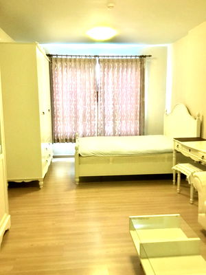 Condos for rent Ratchada-Ramintra Road : Plum Condo Like New 30 sqm for rent, building A