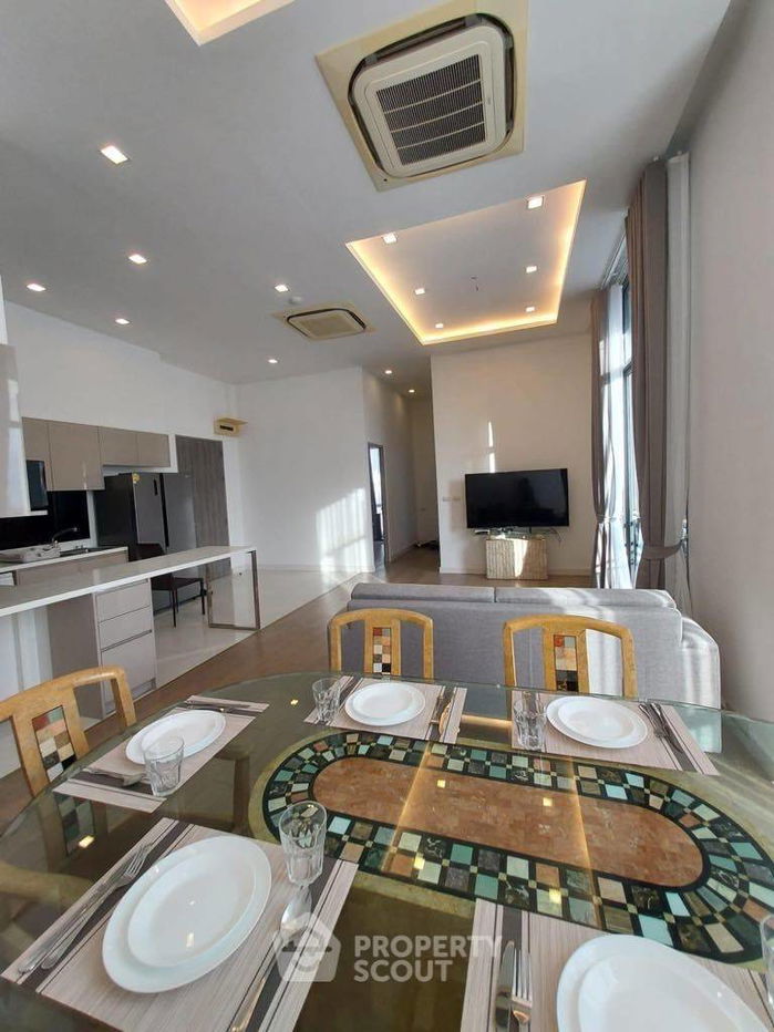 picture 3-BR Condo at Trapezo Sukhumvit 16 near MRT Queen Sirikit National Convention Centre (ID 1861050) - 3/17