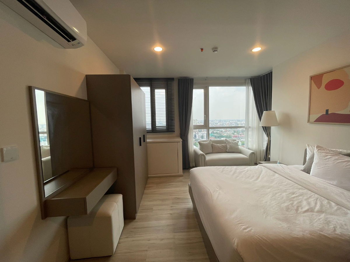 picture WS3274 🌇 Condo for rent, XT Huai Khwang - next to MRT, convenient transportation, ready to move in! Price only 18,000/month. - 2/20