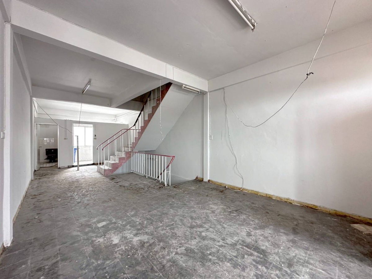picture Sale Shophouse at Phetkasem near MRT Tha-Pra - 8/15