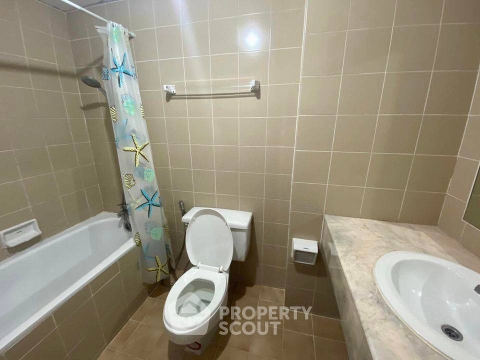 picture 2-BR Condo at Aree Place Sukhumvit 26 near BTS Phrom Phong (ID 946793) - 6/12