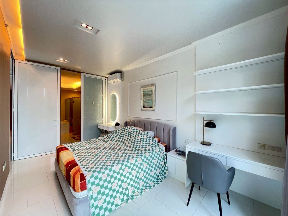 picture 2 bedroom for rent at the sanctury wongamat - 8/12