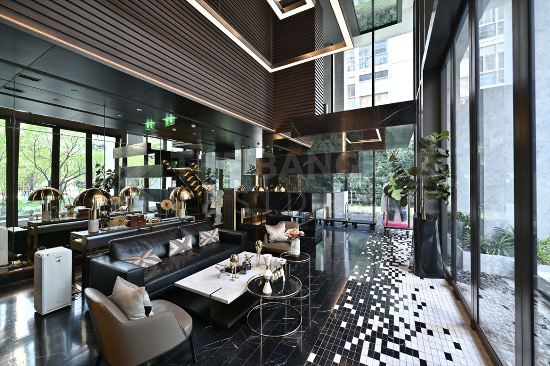 รูป 🔥Rare unit🔥 Prime location, 28 Chidlom near BTS Chidlom - รูปที่ 2/5
