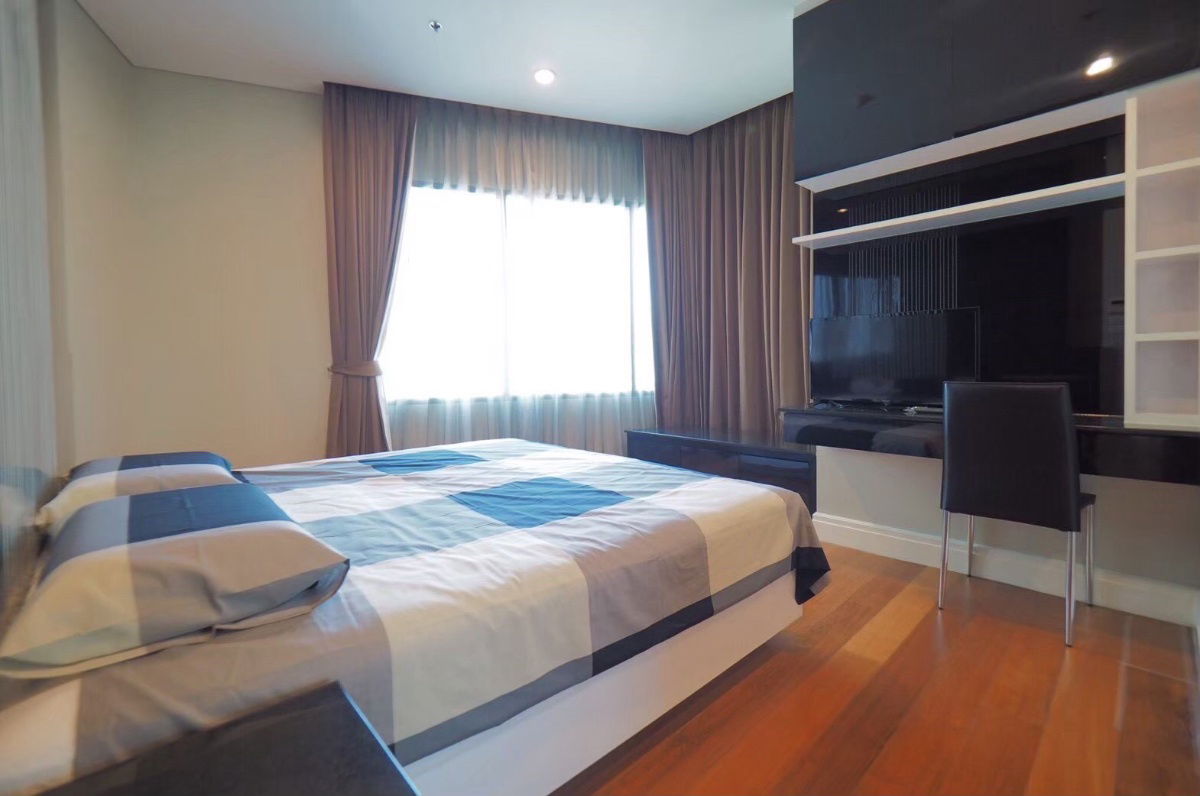 รูป Newly Renovated Room | 2B2B ห้องใหญ่ 93 ตร.ม. ห้องมุม พร้อมอ่างอาบน้ำ เฟอร์ครบพร้อมเข้าอยู่  - รูปที่ 4/18