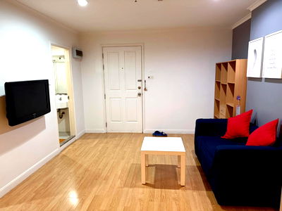 Condos for rent Charan Sanit Wong Road : MRT Bang Yi Khan 1.8 km. Price  10,000 Baht Condo Lumpini Place Rama 8 ( Rental )
