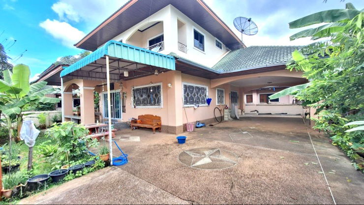 รูป ขายบ้านเดี่ยวหลังใหญ่ ใกล้เมือง ไม่เเออัด เดินทางสะดวก - รูปที่ 5/11