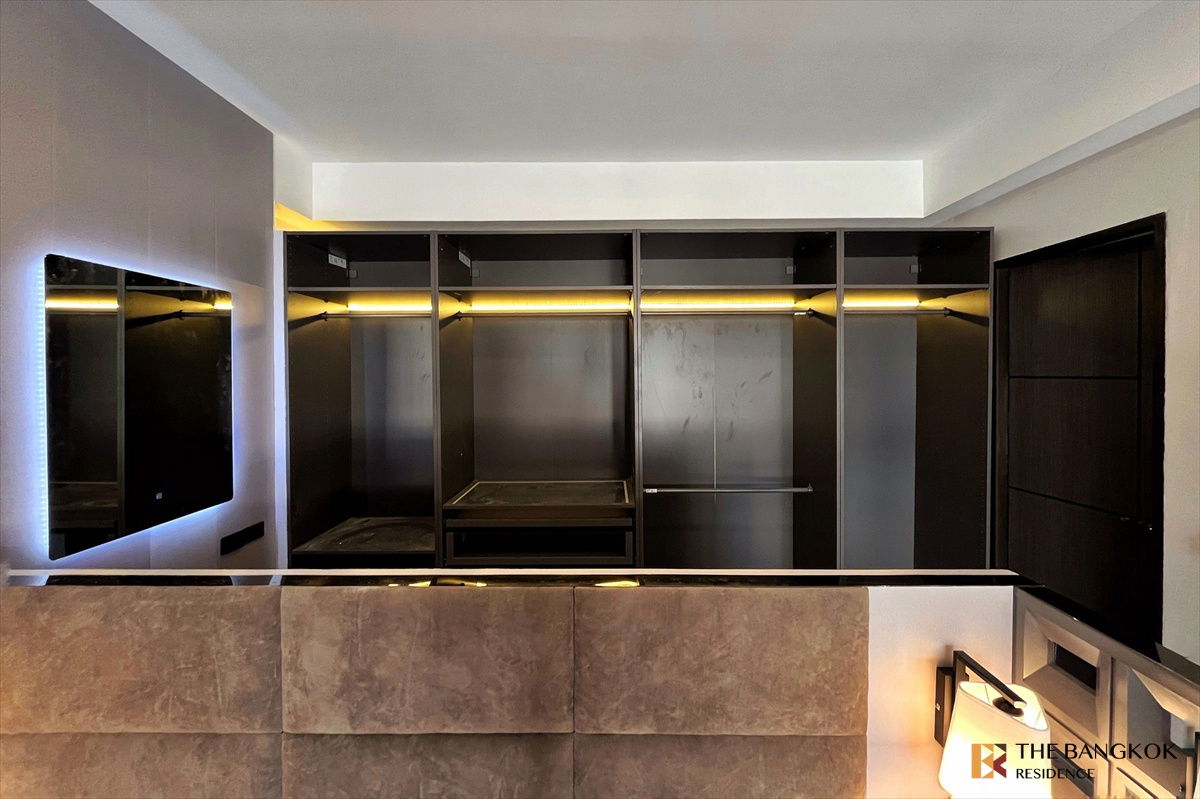 รูป House Area Thonglor บ้าน 5 ชั้นหรู สไตล์คลาสสิก & โมเดิร์น - รูปที่ 6/19