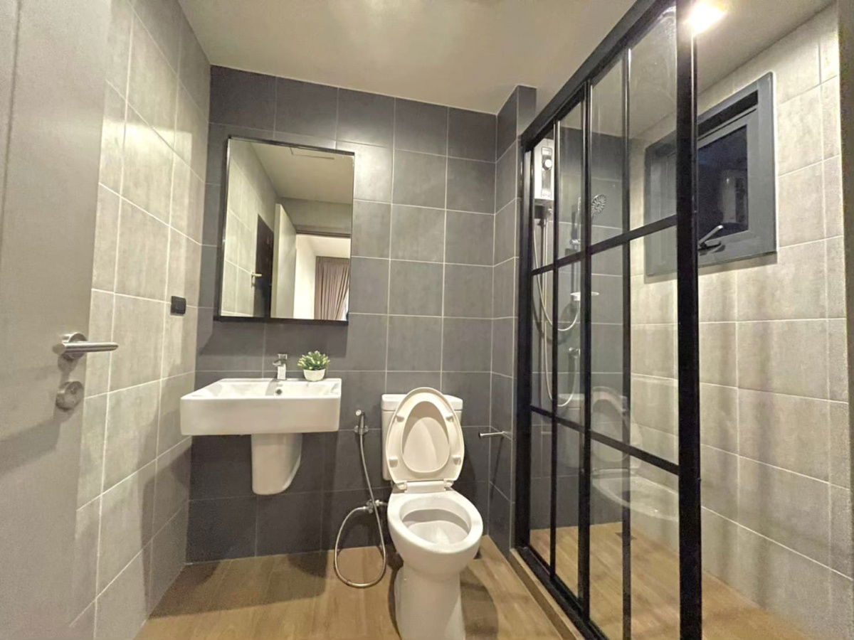 picture For rent 📍 The Base Garden Rama 9 📍 near APL Ramkhamhaeng, fully furnished and equipped with appliances - 9/11