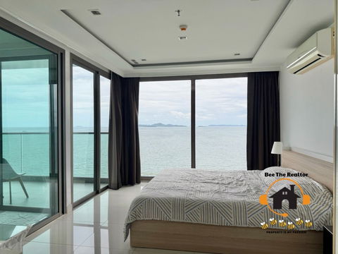 For Rent Beach front condo Pattaya 2 bedrooms