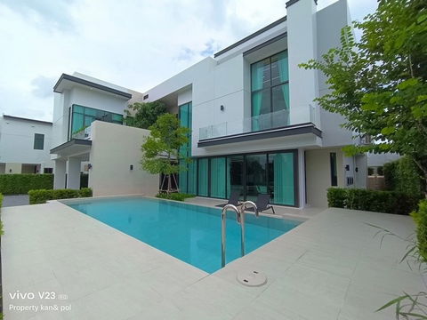 Luxury Pool Villa Model Home for Sale The Master Ratchapruek-Pinklao Project Private Pool Villa | Timeless Living, Generation Thriving