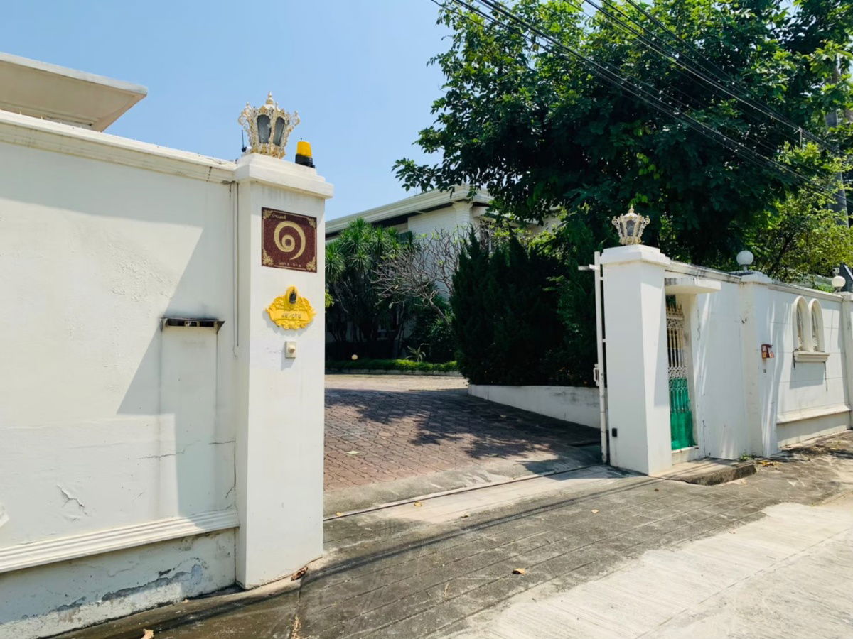 รูป ขายบ้านเดี่ยวมีสระว่ายน้ำ หมู่บ้านสุดจิตต์นิเวศ ท่าข้าม พระราม 2 - รูปที่ 1/32