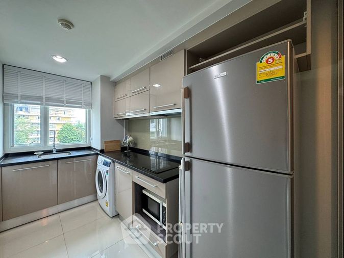 1-BR Condo at The Crest Sukhumvit 49 near BTS Thong Lor (ID 2302428)