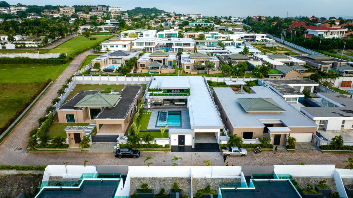 picture 🌴 Luxury Pool Villa for Sale – Siam Royal View, Pattaya (Khao Talo Road) 🌴 - 1/65