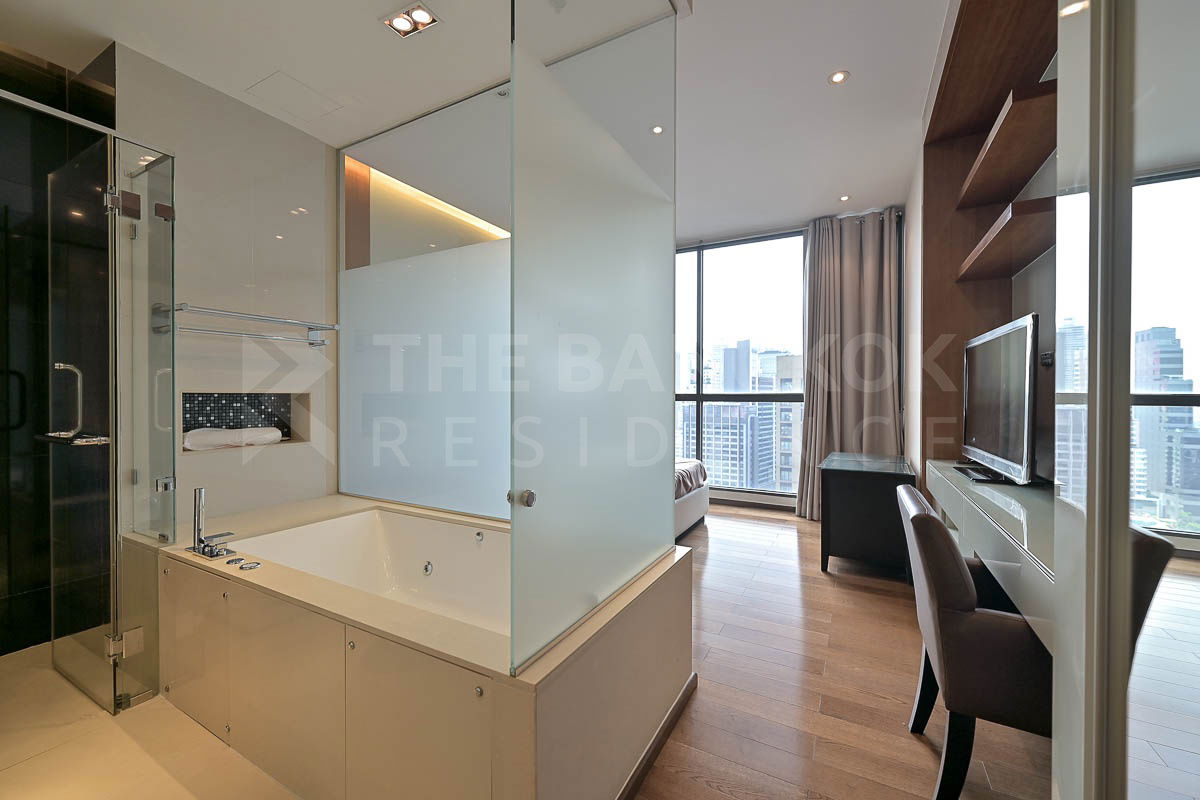 รูป 💎High-floor corner unit , The Address 28 near BTS Phrom Phong - รูปที่ 4/11