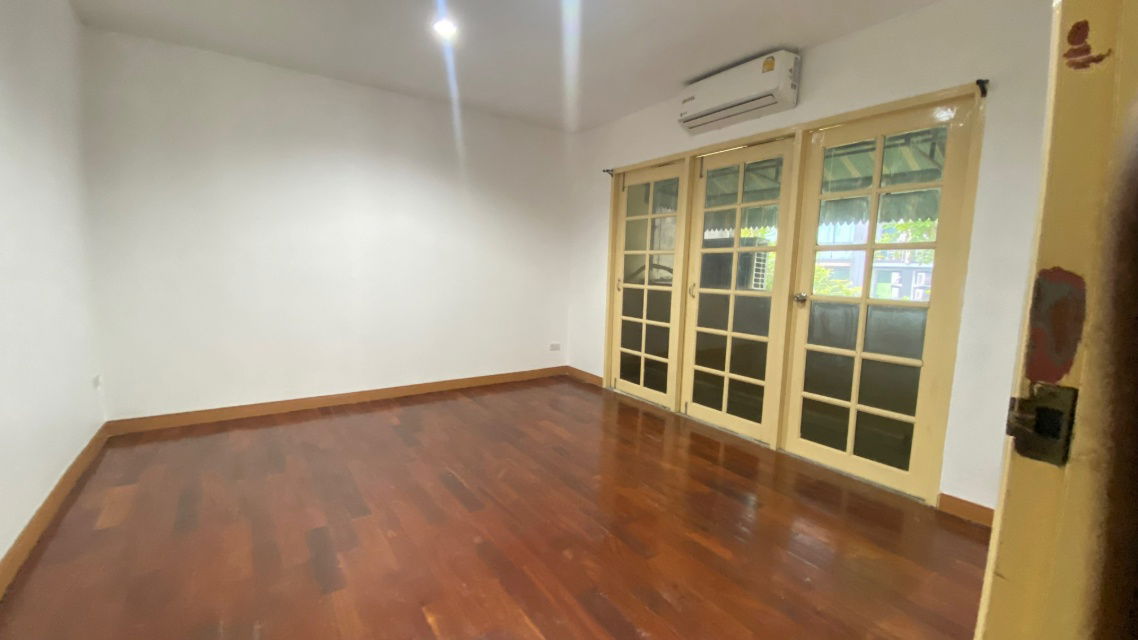 รูป ทาวน์เฮ้าส์ให้เช่าราคา 32000 ต่อเดือน  4 ห้องนอน 3 ห้องน้ำ 3ชั้น  150 ตร.ม. ใกล้ BTS ปุณณวิถี - รูปที่ 10/20