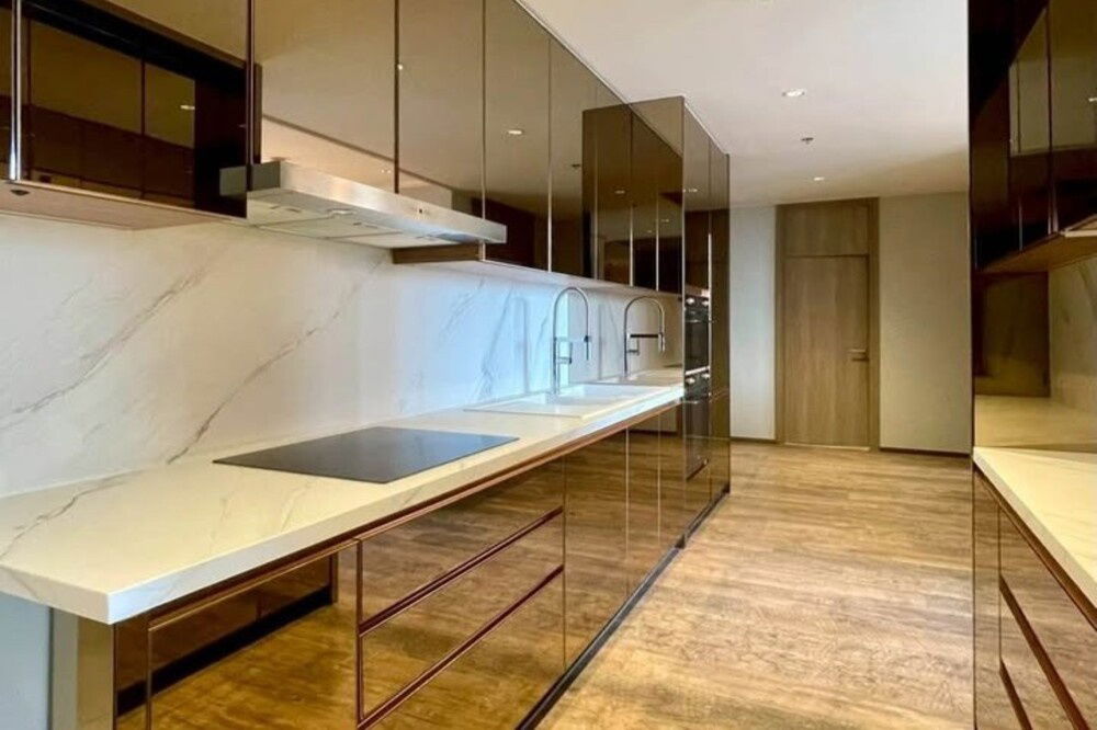 picture For Rent !! prime area, high floor 39++, city view!!🔥Code C20221209827...Noble Ploenchit, 3 bedroom Duplex, 3 bathroom, furnished, ready to move in - 8/22