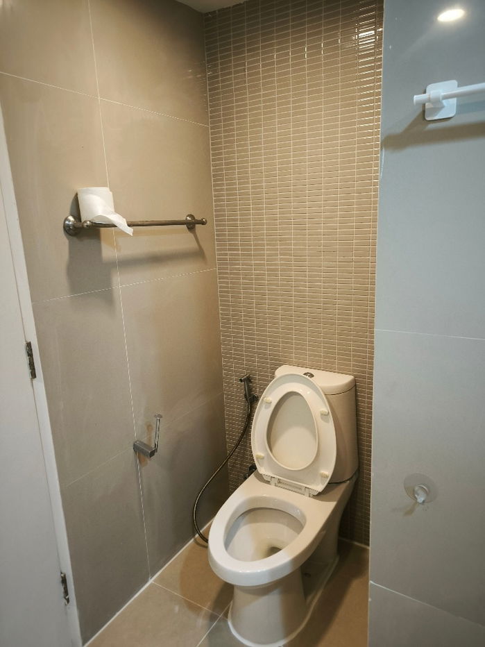 รูป The Trendy Condominium (เดอะ เทรนดี้ คอนโดมิเนียม)

ขนาด 36 ตร ม



studio 1 ห้องน้ำ 


เครื่องซักผ้า เครื่องอบผ้า ใกล้ลิฟท์ - รูปที่ 12/28