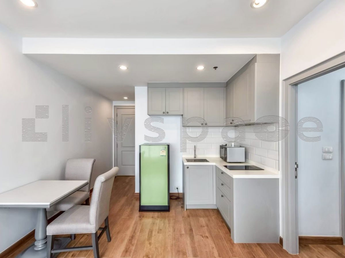 picture ▚ LB111ツ For Rent: The Editor  – 10 Bedroom, Recently renovated, at Special Price ⭐ - 5/9