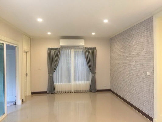 รูป [ให้เช่า] หมู่บ้าน ลัดดารมย์ อิลิแกนซ์ วงแหวน-สาทร / 4 ห้องนอน 4 ห้องน้ำ / 80 ตรว. 270 ตรม. **65,000** บ้านเดี่ยวโครงการหรู ใกล้เดอะมอลล์บางแค - รูปที่ 3/10