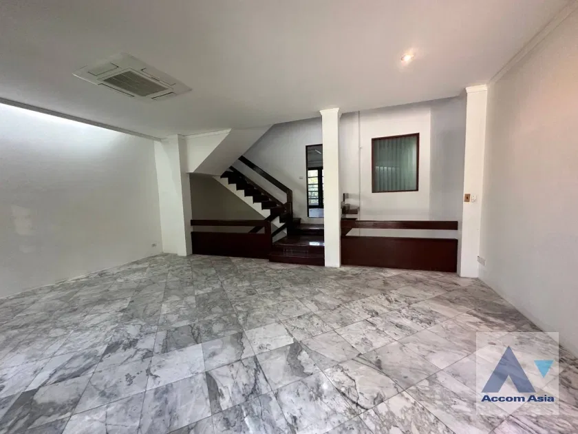 รูป 🔼🔽 AccomA 📩 3-storey townhouse in calm alley of Phra Khanong (AA40286) - รูปที่ 6/20