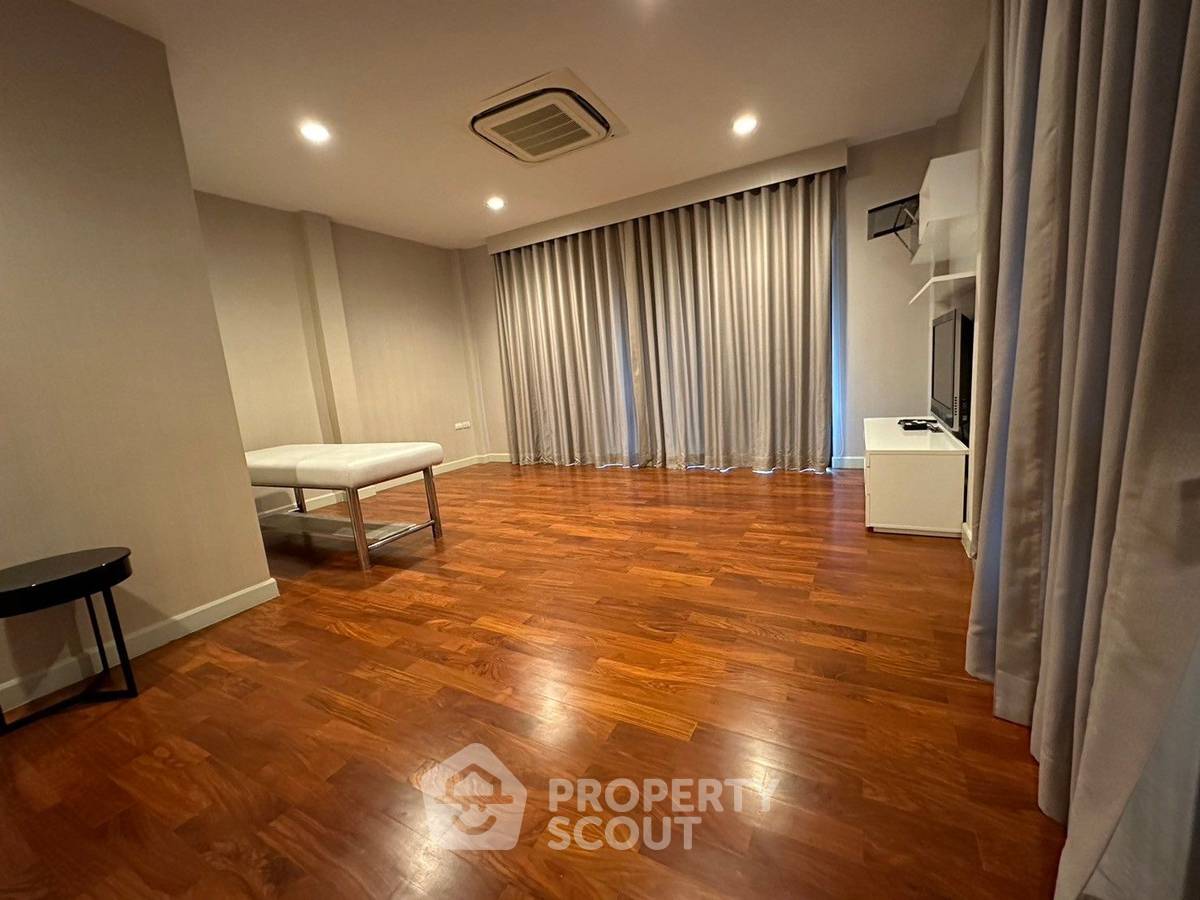 รูป บ้าน 5-ห้องนอน ใน รามอินทรา (ID 1311423) - รูปที่ 15/32