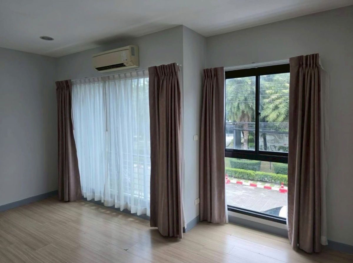 รูป  ให้เช่าทาวน์โฮม 3 ชั้น บ้านกลางเมือง พระราม9-รามคำเเหง ทาวน์โฮม 3 ชั้นในแบบ Penthouse จาก AP (รามคำแหง 39) - รูปที่ 11/15