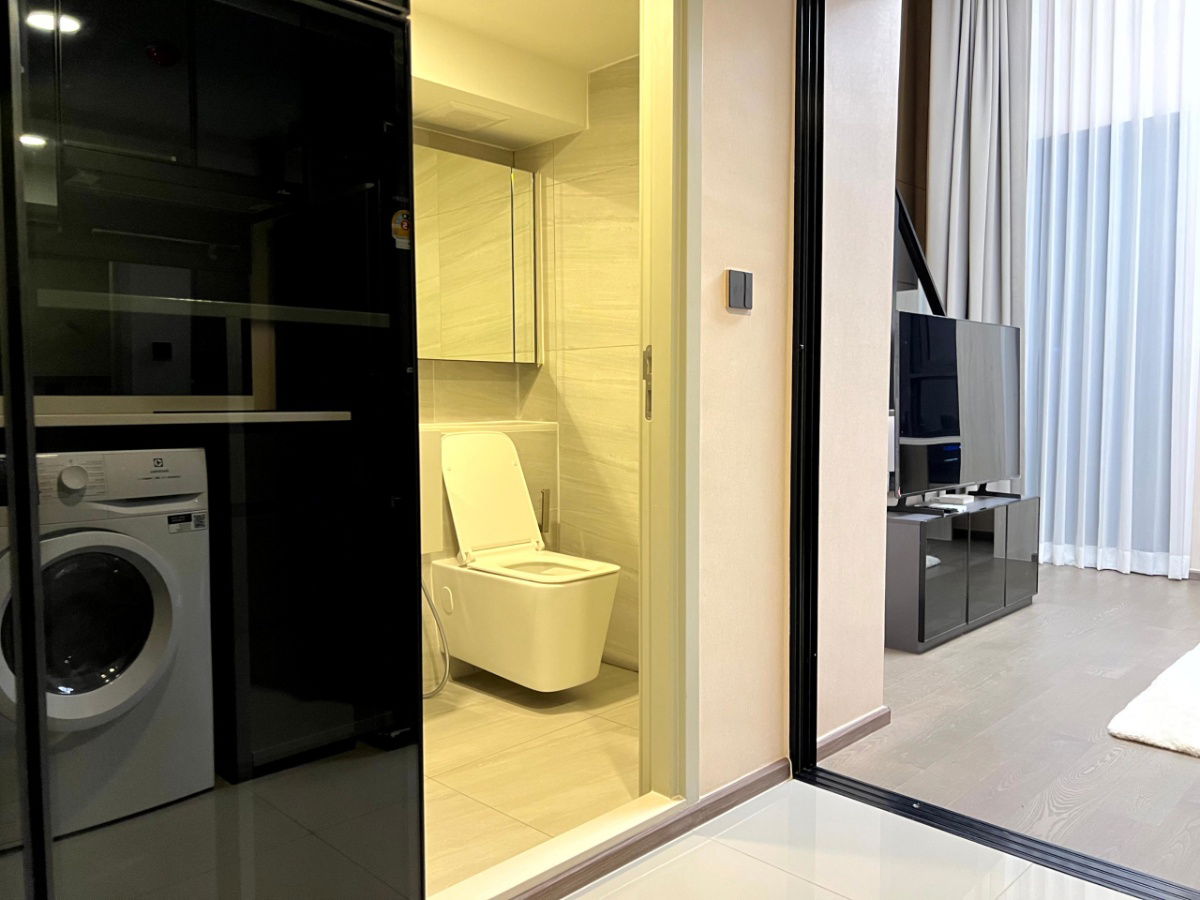picture Park Origin Chula Samyan【𝐑𝐄𝐍𝐓】🔥 Elegant, modern design with sophisticated furnishings and complete details 🔥  Contact Line ID: @hacondo - 10/11