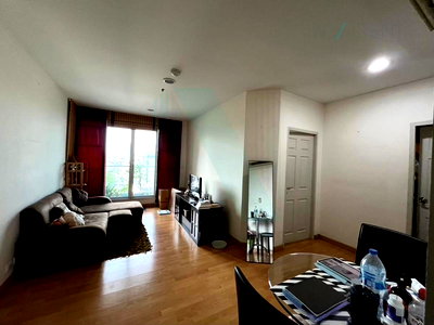 Condos for sale : For Sell Condo LIFE @ RATCHADA Building , Floor 10,2 bed room, Room size 62.03 sqm