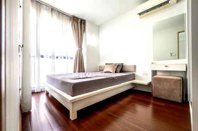 เช่าคอนโด สถานีรถไฟฟ้าทองหล่อ 10 : Le Cote Thonglor 8 ห้องสวย ราคาดี สอบถามเพิ่มเติมได้ที่ Line @condorental