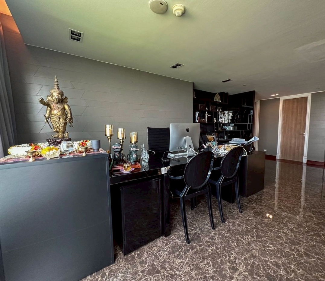 รูป LTHC13161 – Condo for Sale คอนโดขาย at Watermark Chaophraya River Size 242 sqm. 3 beds 3-4 baths Near BTS Krung Thon Buri ONLY 29 MB - รูปที่ 5/16