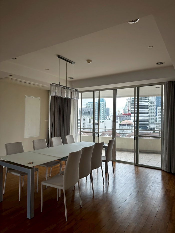 รูป LTHC13163 – Condo for Rent คอนโดเช่า at Hampton Thonglor 10  Size 260 sqm. 4 beds 5 baths Near BTS Thonglor ONLY 130K/Month - รูปที่ 3/9